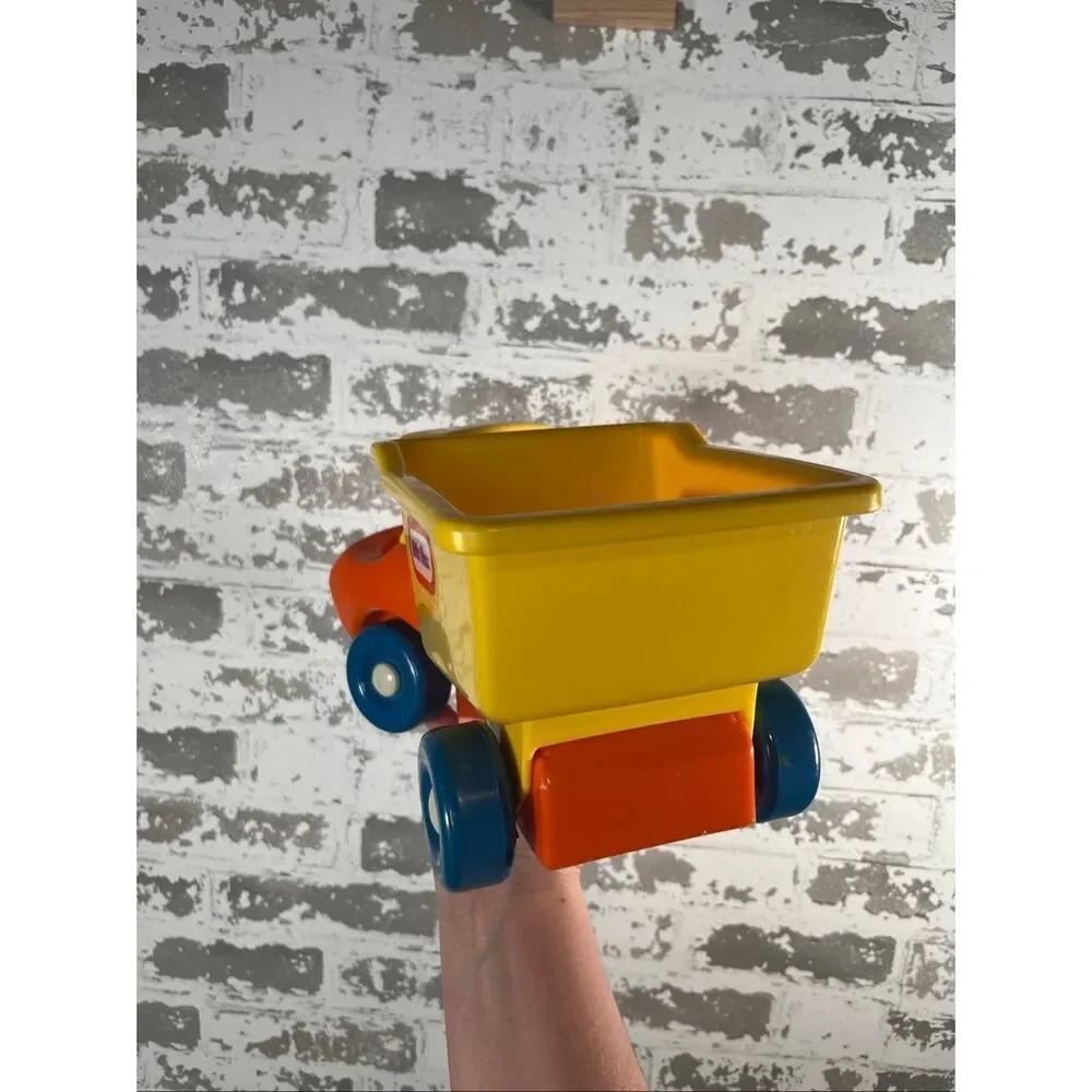 Little tikes | kids vintage plastic dump truck